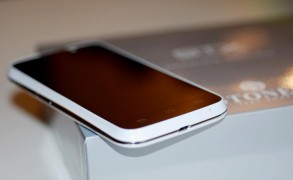 Stonex – Very smartphone, very fashion!